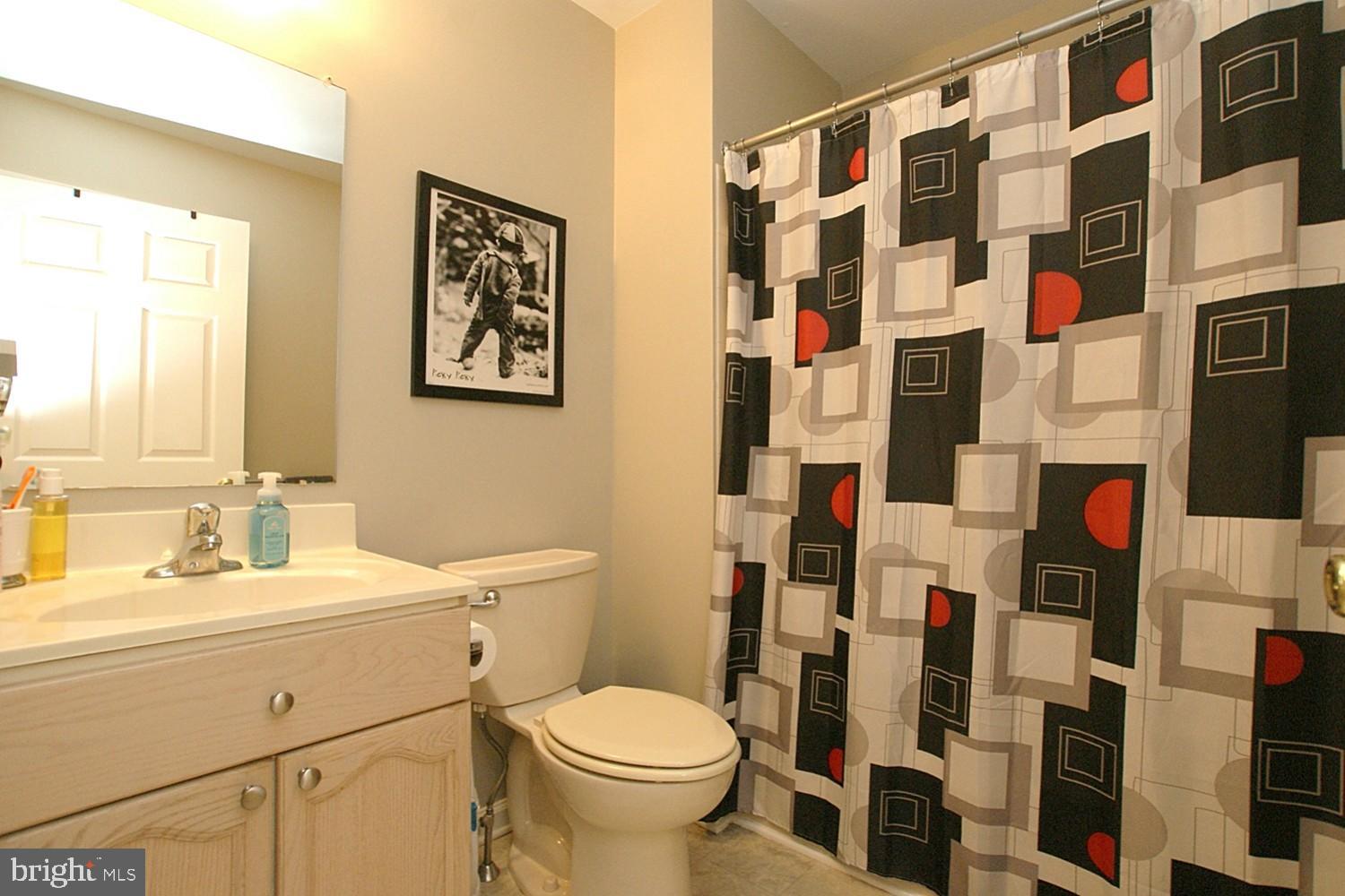 11 Windingbrook Road Bordentown, NJ 08505 - Photo 44 of 73 Full Bath