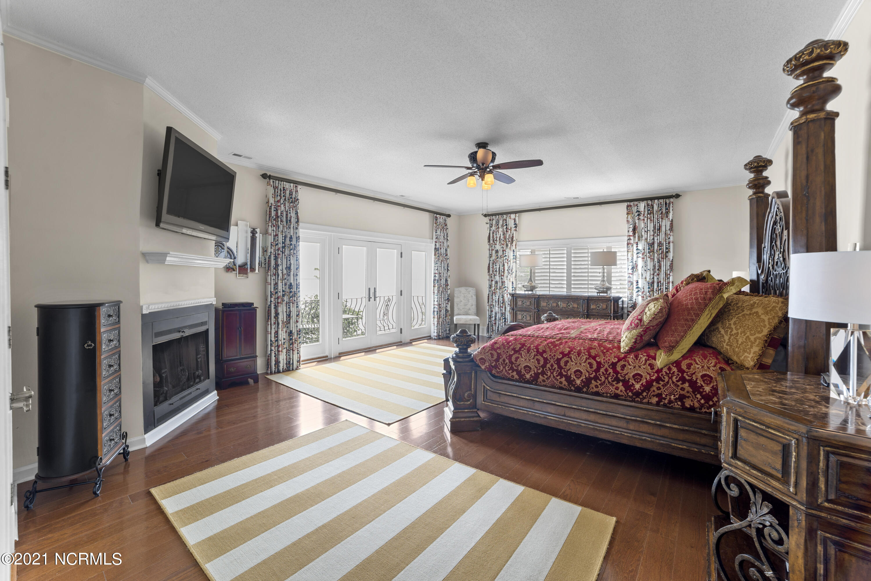 4714 Mullen Road New Bern, NC 28560 - Photo 20 of 61 Master Bedroom