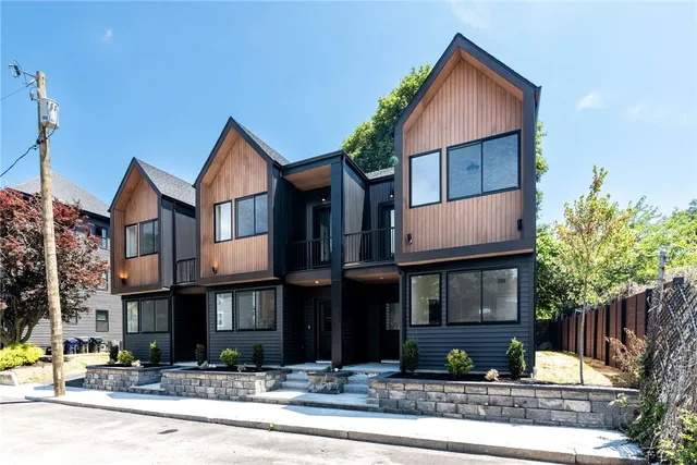 $659,900 | 12 Daggett Court, Unit 1, Providence, RI 02906