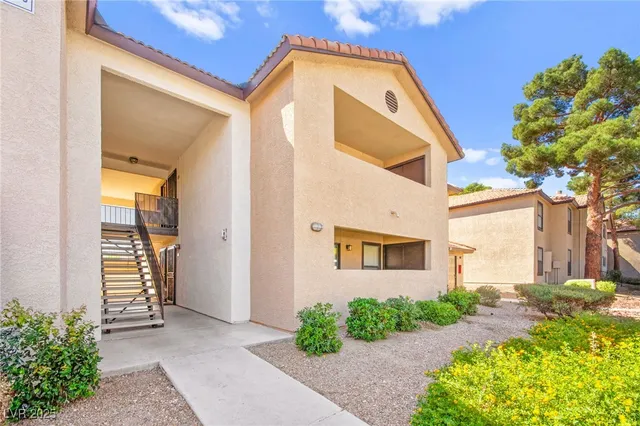 $169,900 | 2451 North Rainbow Boulevard, Unit 1019, Las Vegas, NV 89108