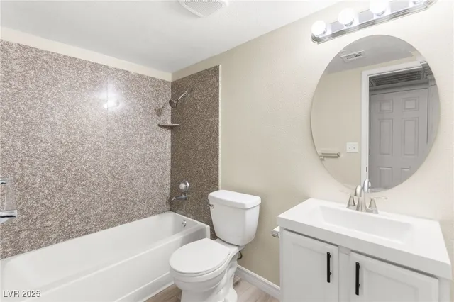 $169,900 | 2451 North Rainbow Boulevard, Unit 1019, Las Vegas, NV 89108