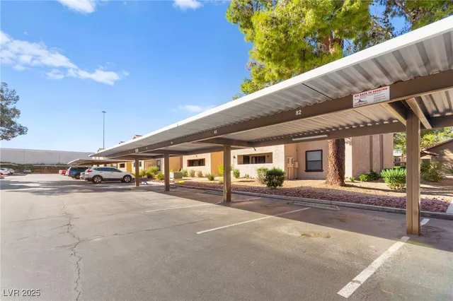 $169,900 | 2451 North Rainbow Boulevard, Unit 1019, Las Vegas, NV 89108