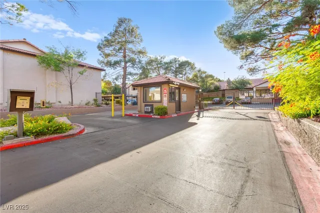 $169,900 | 2451 North Rainbow Boulevard, Unit 1019, Las Vegas, NV 89108