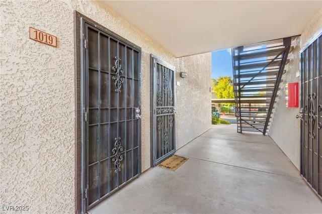 $169,900 | 2451 North Rainbow Boulevard, Unit 1019, Las Vegas, NV 89108