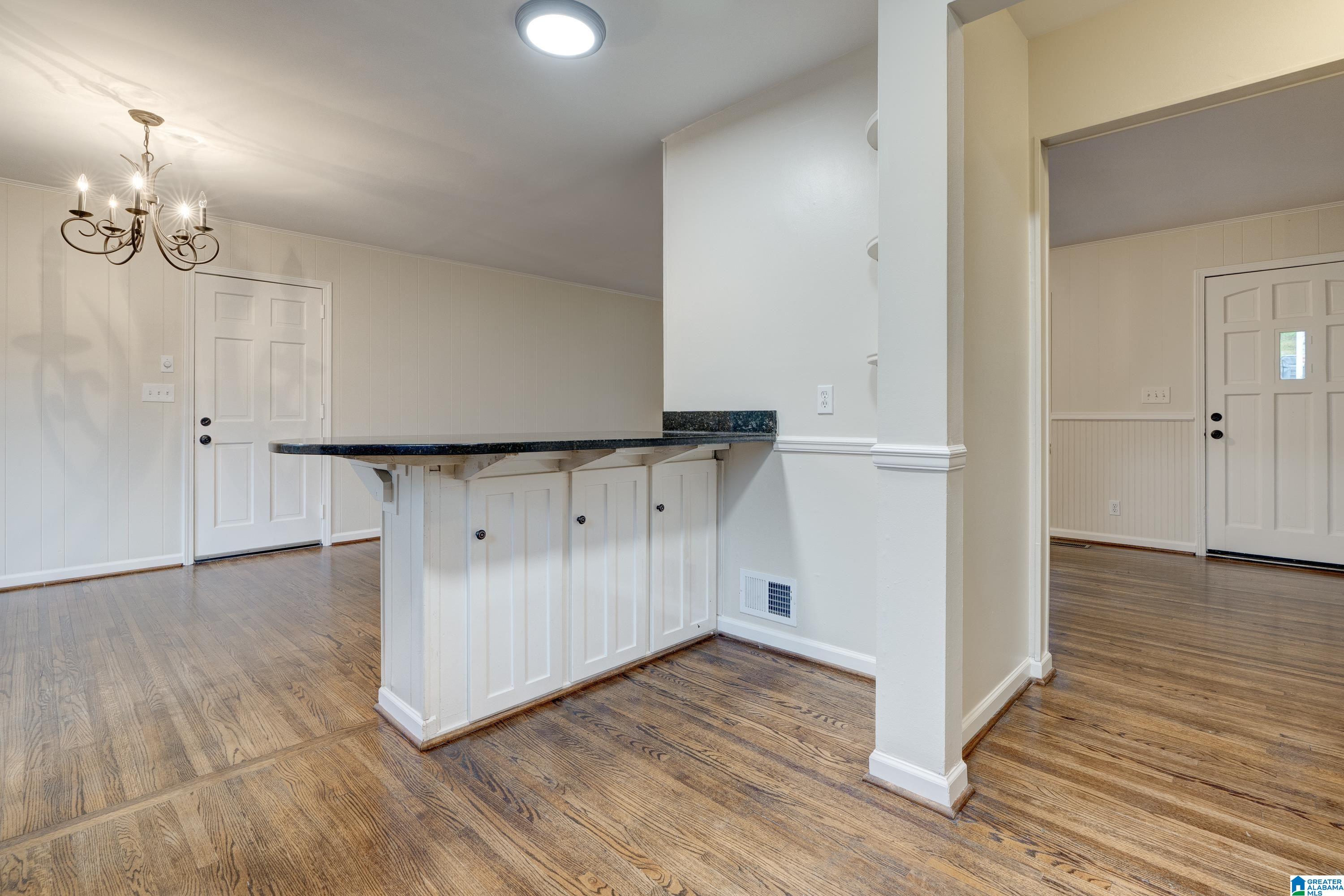 3353 Mountainside Road Birmingham, AL 35243 - Photo 11 of 33