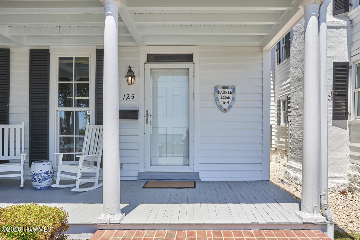125 Front Street Beaufort, NC 28516 - Photo 8 of 60