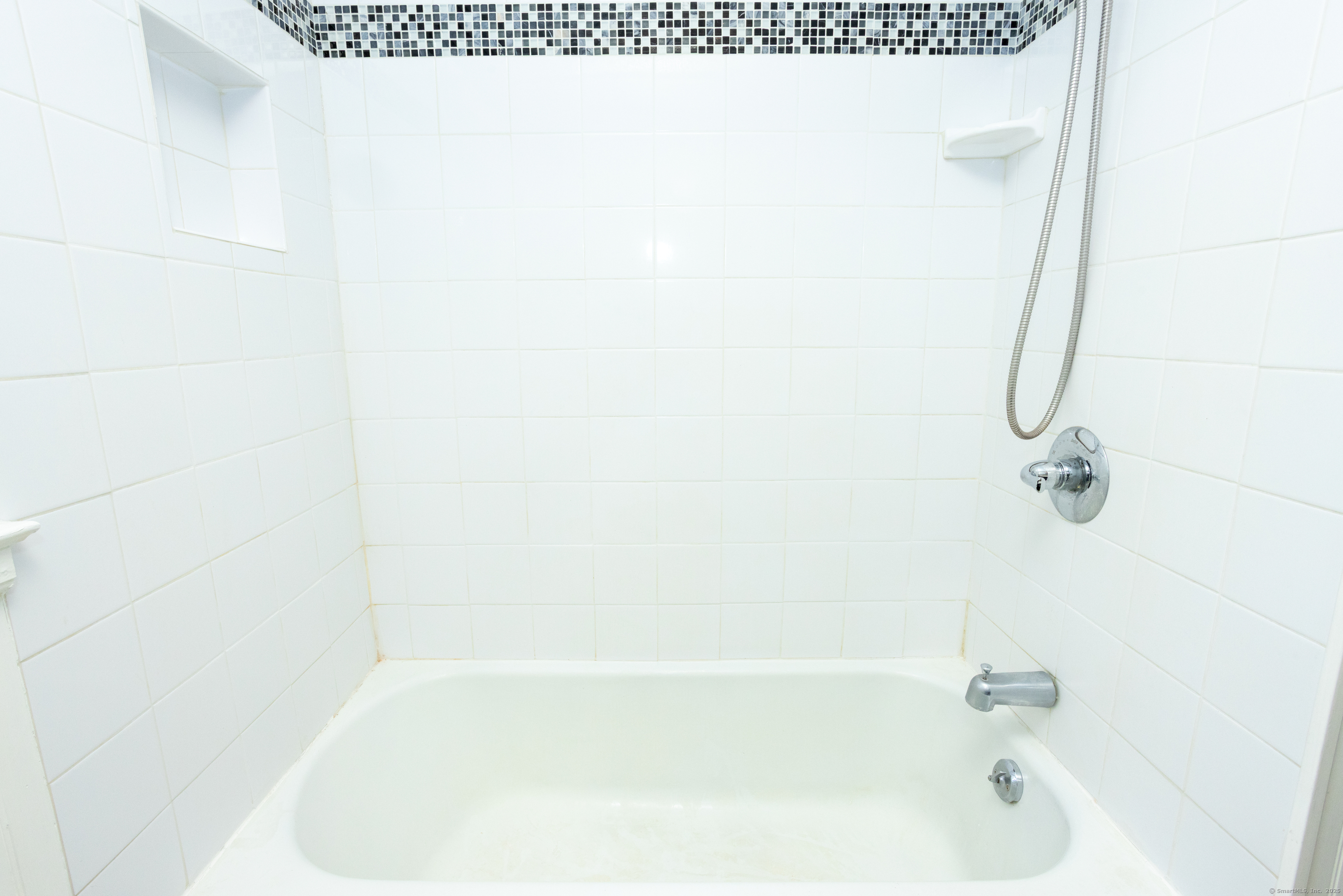 80 Noble Street Hamden, CT 06514 - Photo 11 of 22 a bathroom with a bathtub