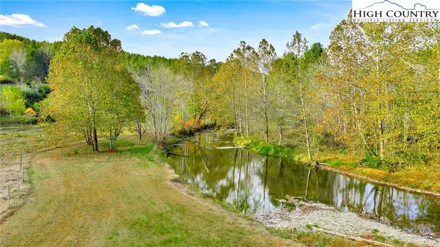 $975,000 | 896 Jefferson Highway, Mouth Of Wilson, VA 24363