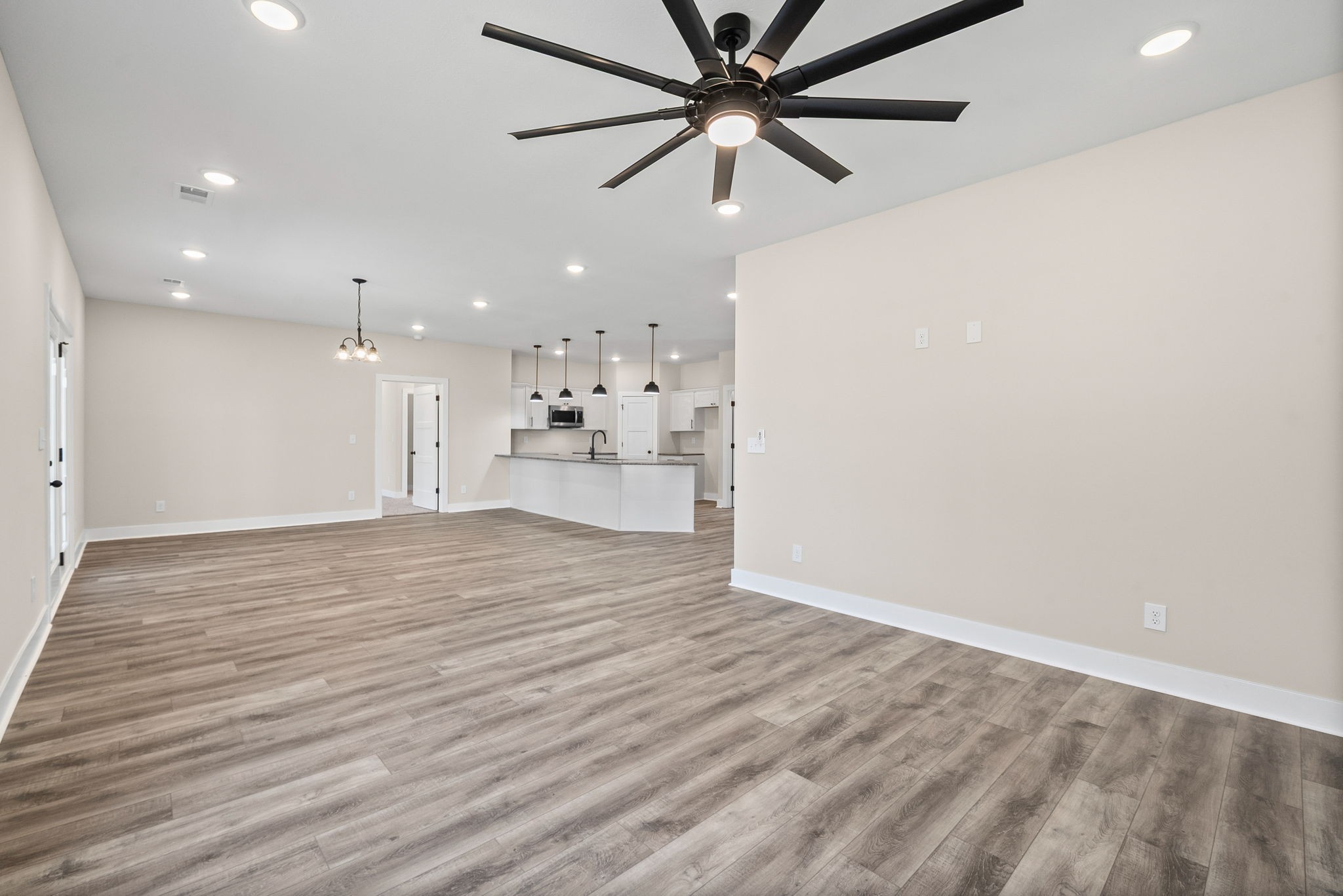 495 Ridge Top Court Clarksville, TN 37040 - Photo 7 of 31