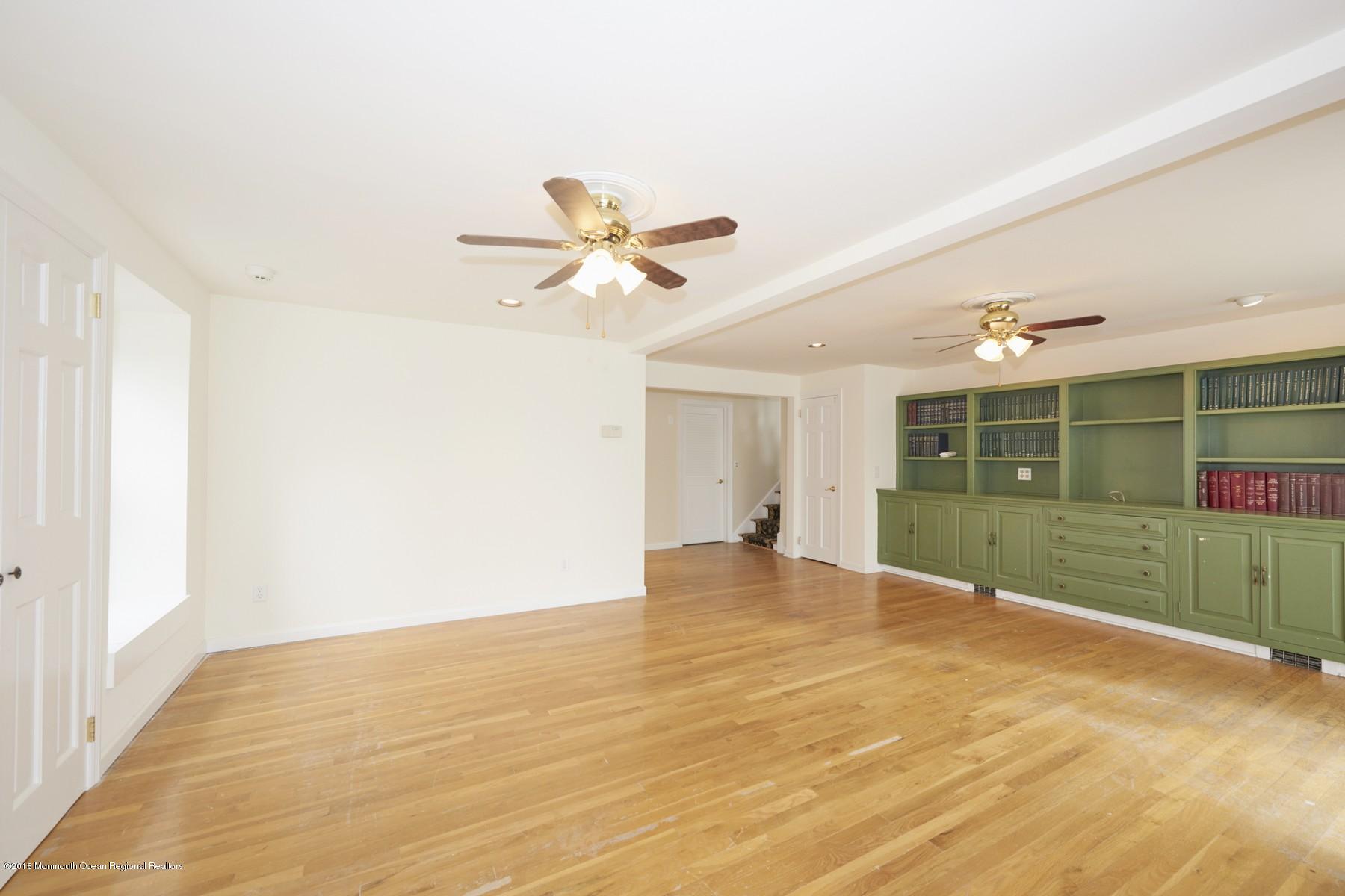 144 Black Point Road Rumson, NJ 07760 - Photo 8 of 18 Family Room