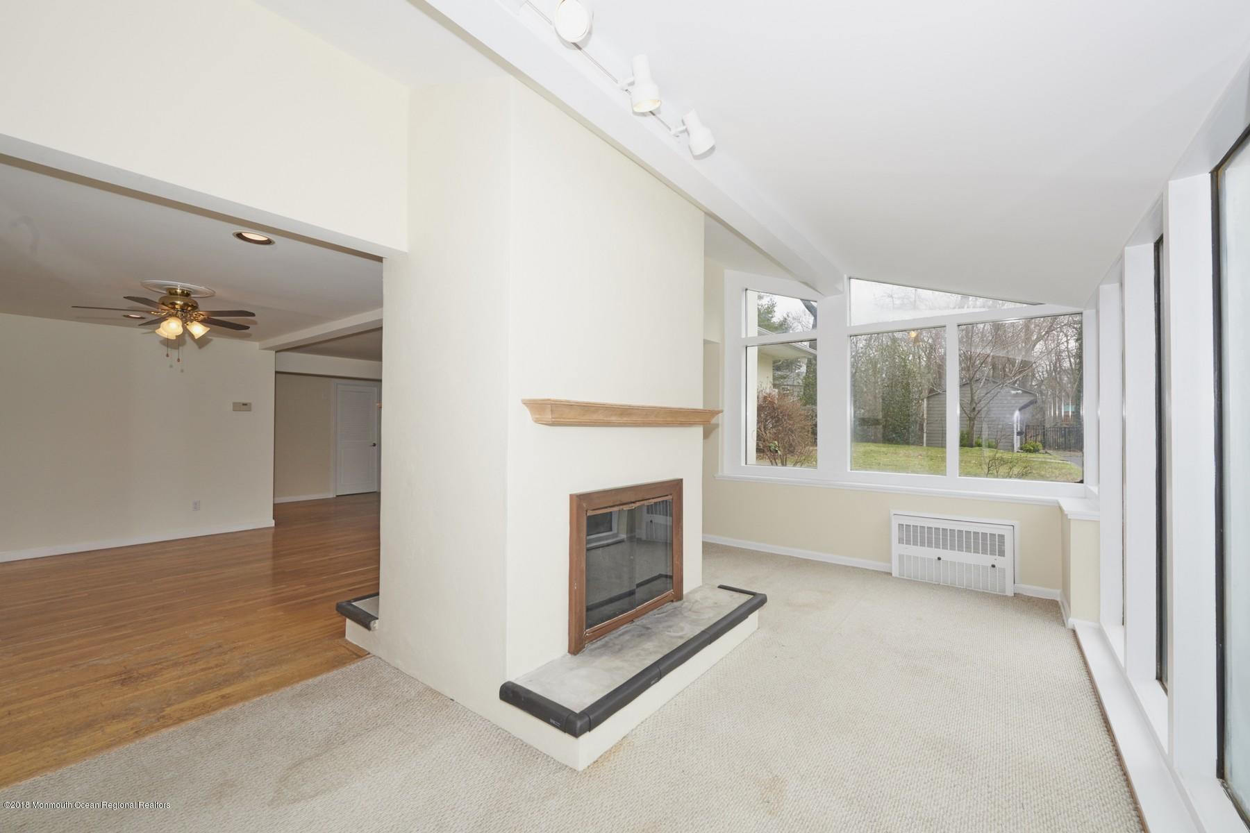 144 Black Point Road Rumson, NJ 07760 - Photo 9 of 18 Sunroom