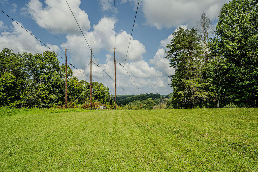 228 Belle Point Road Beattyville, KY 41311 - Photo 33 of 55 DSC_1527