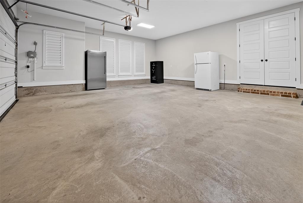 221 Proctor Lane Decatur, TX 76234 - Photo 27 of 30 a view of an empty room