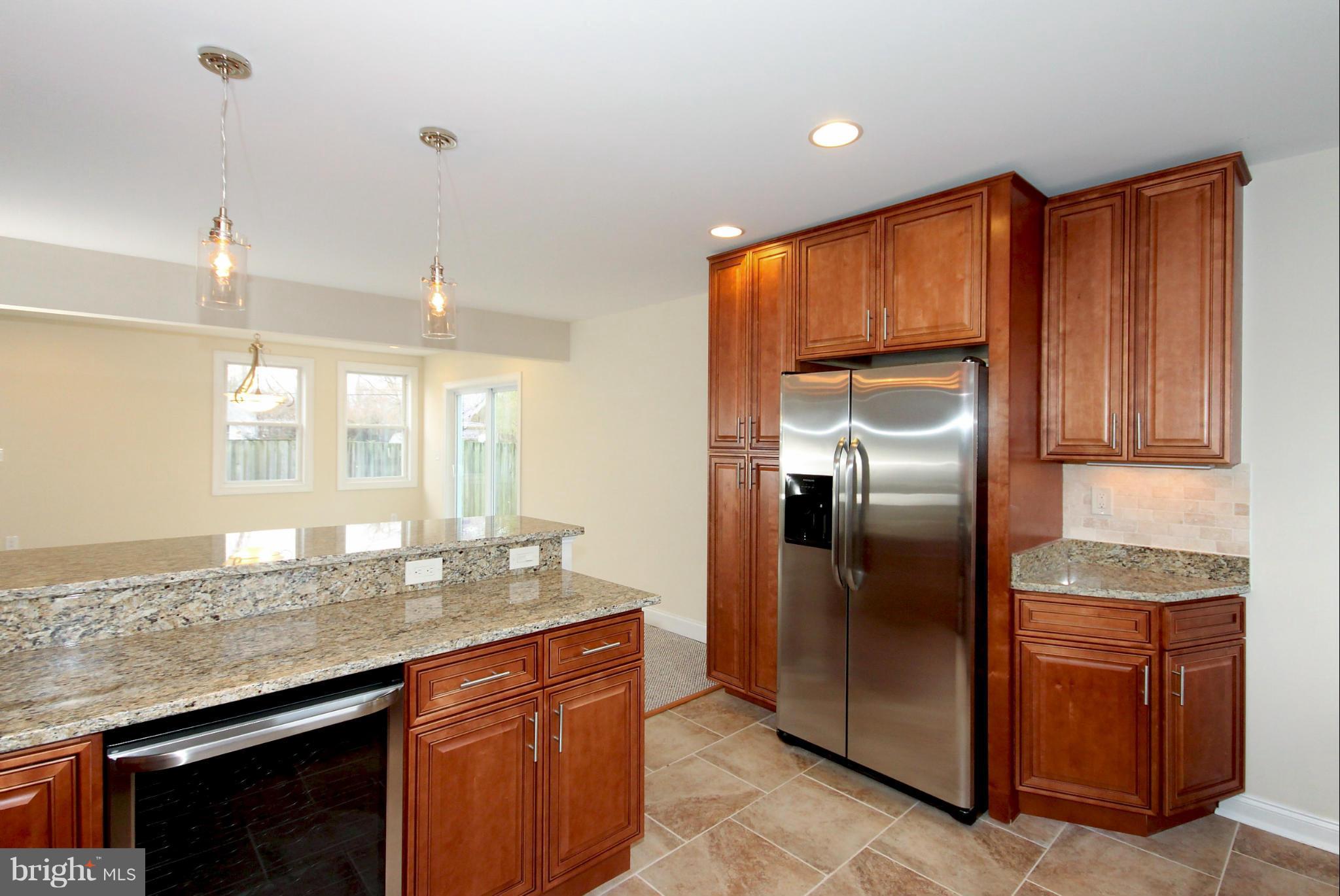 205 Hillcrest Road Pasadena, MD 21122 - Photo 4 of 24 Kitchen