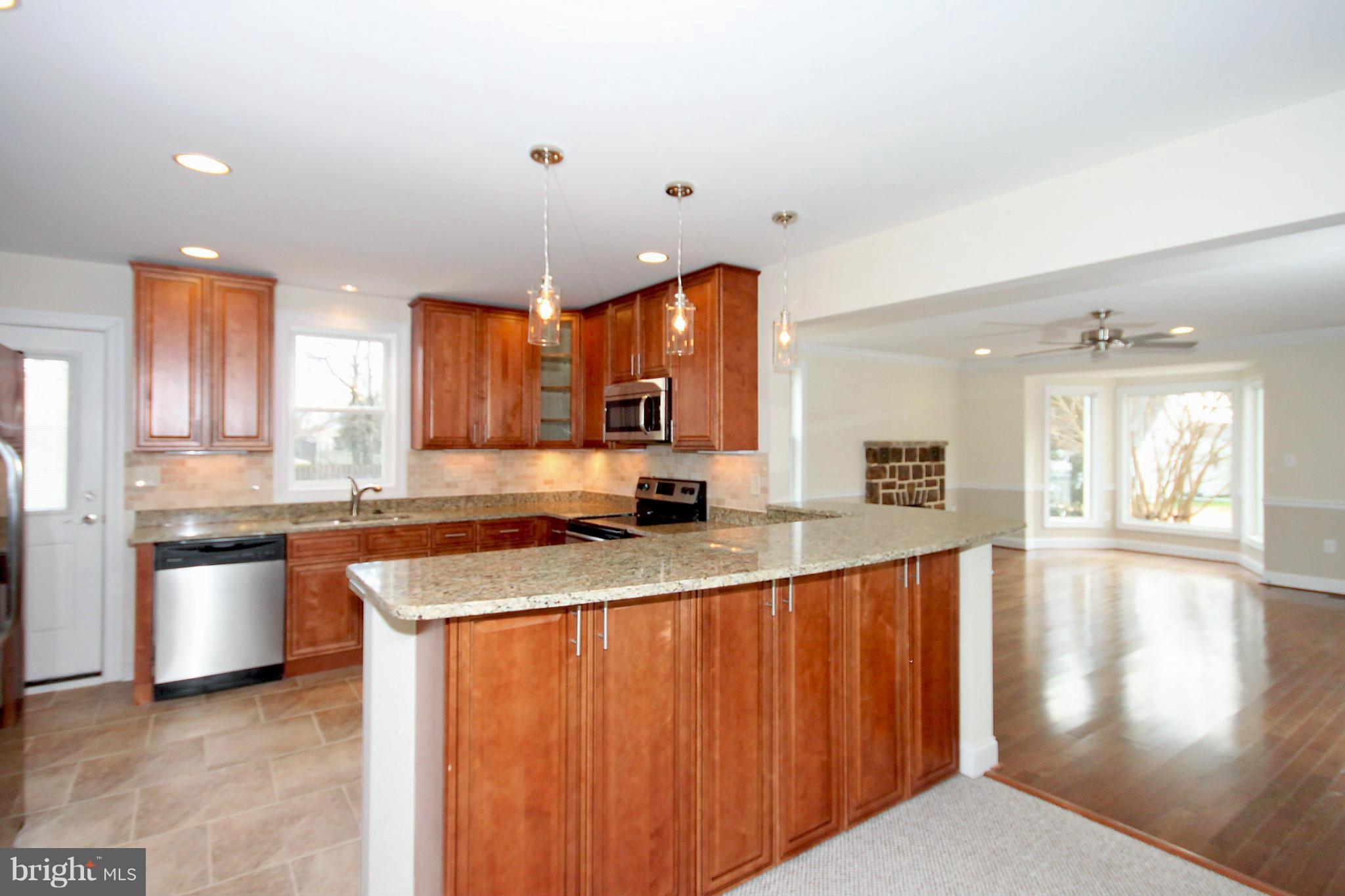 205 Hillcrest Road Pasadena, MD 21122 - Photo 5 of 24 Kitchen