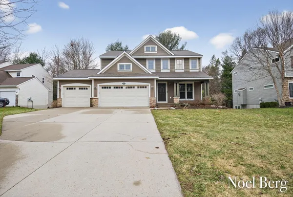 $514,900 | 16861 Birchview Drive, Nunica, MI 49448