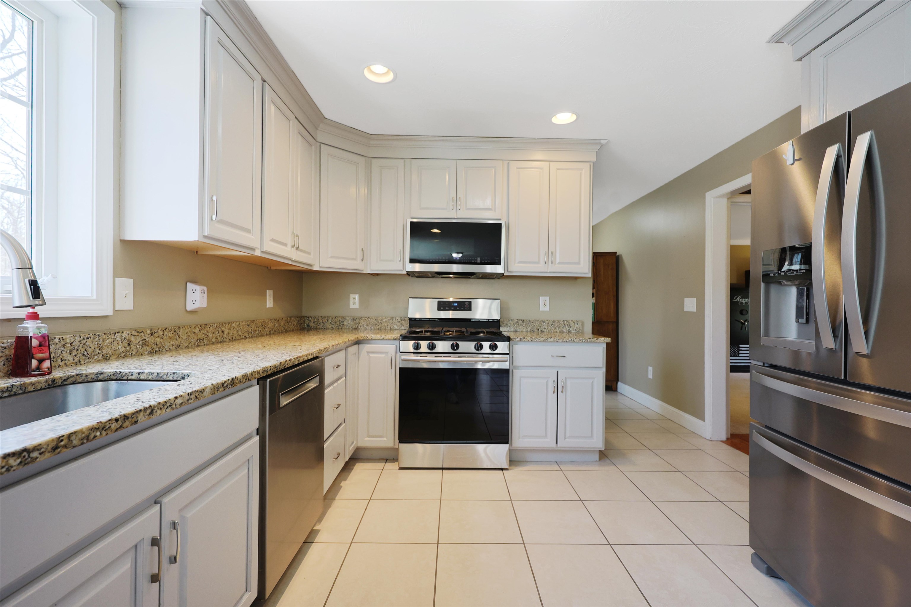 10 Williams Path Kingston, NH 03848 - Photo 18 of 45