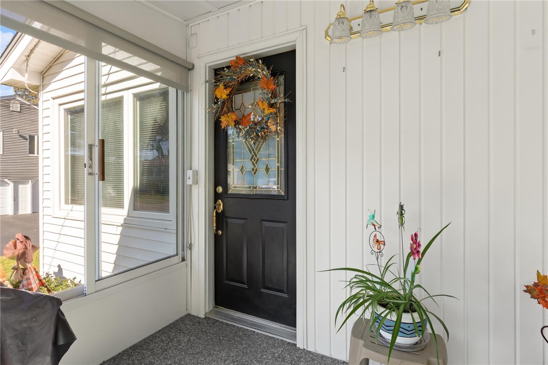 39 Vivian Street Woonsocket, RI 02895 - Photo 15 of 23