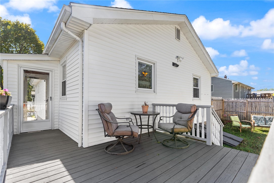 39 Vivian Street Woonsocket, RI 02895 - Photo 21 of 23