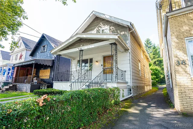 $189,900 | 32 North Ogden Street, Unit W, Buffalo, NY 14206