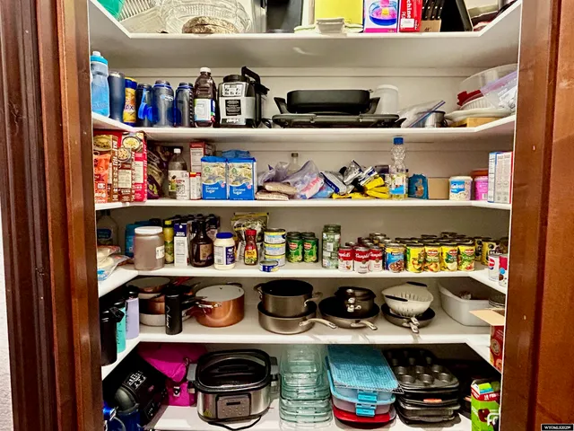 $1,200,000 | 207 Eagle Drive, Greybull, WY 82426