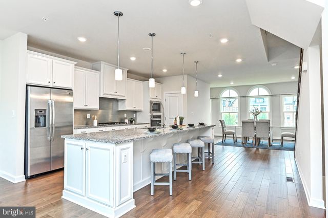 $841,000 | 43361 Stadium Terrace, Ashburn, VA 20148