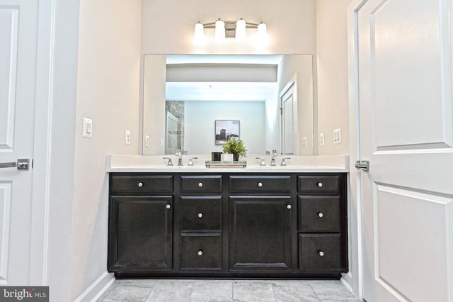 $841,000 | 43361 Stadium Terrace, Ashburn, VA 20148