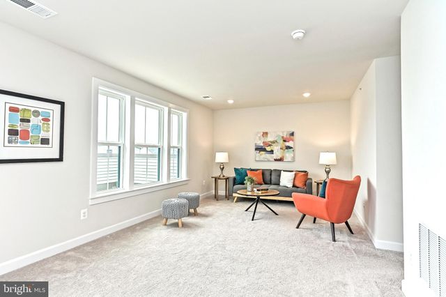 $841,000 | 43361 Stadium Terrace, Ashburn, VA 20148