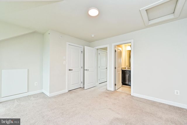 $841,000 | 43361 Stadium Terrace, Ashburn, VA 20148