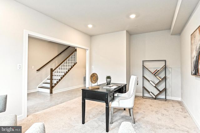 $841,000 | 43361 Stadium Terrace, Ashburn, VA 20148