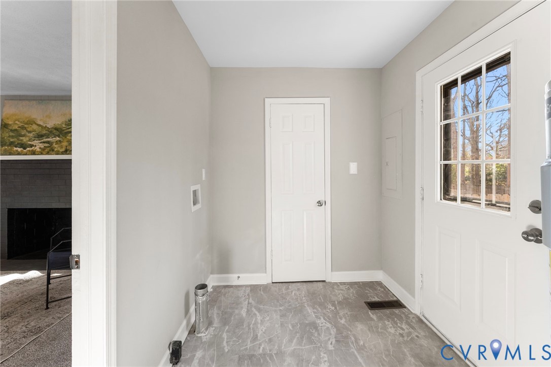 14608 Rivermont Road Chester, VA 23836 - Photo 8 of 28