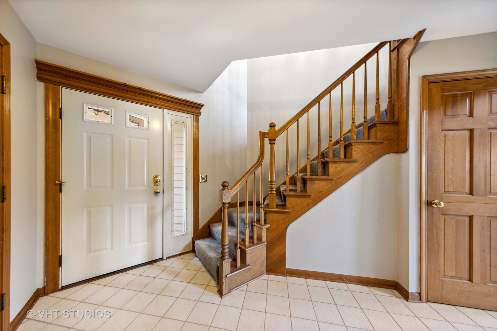 S023 Quail Run Court Winfield, IL 60190 - Photo 4 of 25 a view of an entryway with staircase