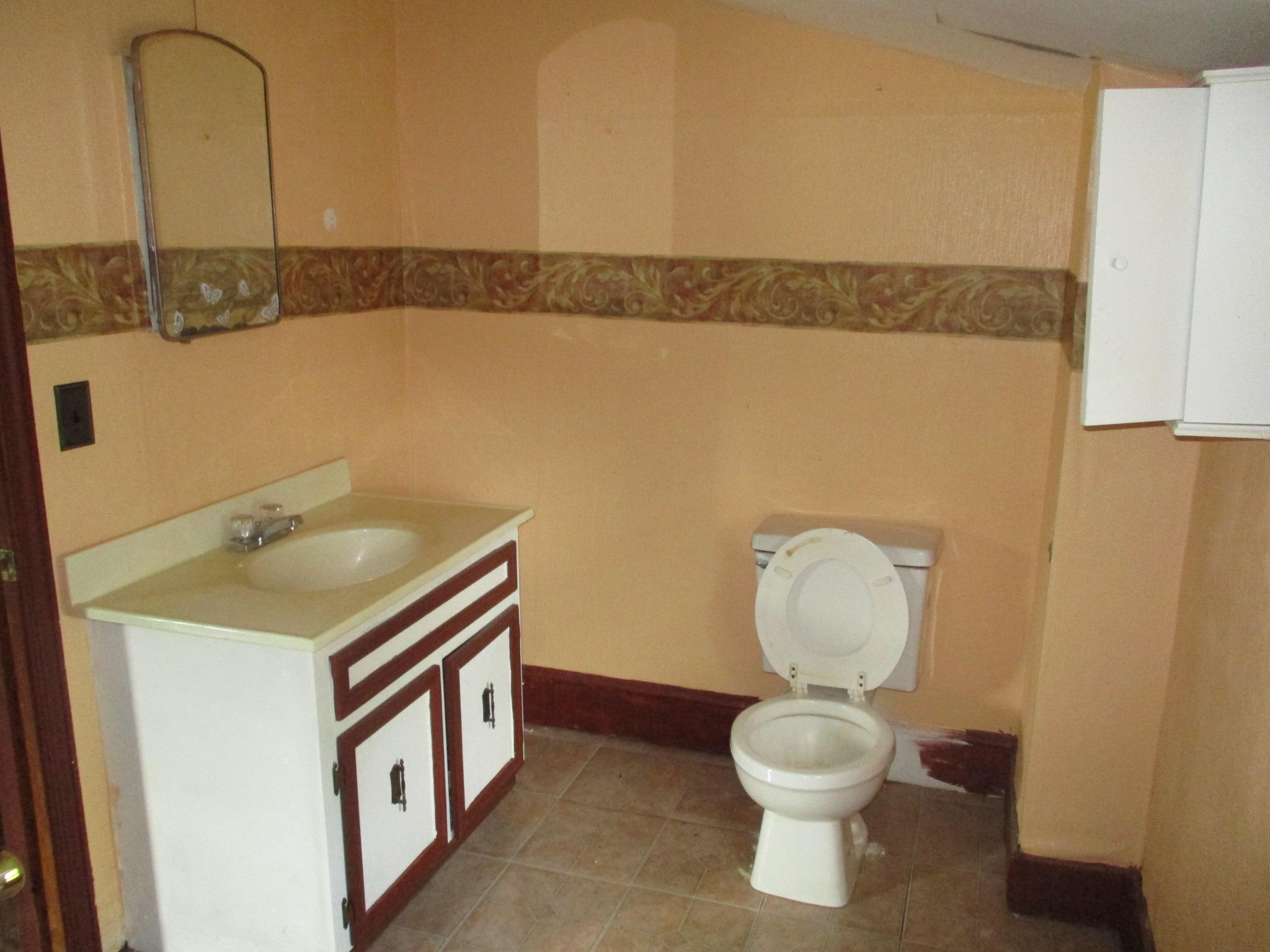 3211 Rutrough Road Southeast Roanoke, VA 24014 - Photo 12 of 19 Upstairs Bathroom