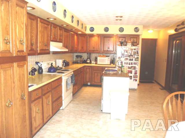 16307 Washington Road Morton, IL 61550 - Photo 4 of 14
