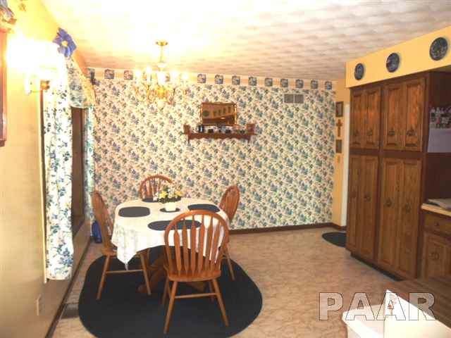 16307 Washington Road Morton, IL 61550 - Photo 5 of 14