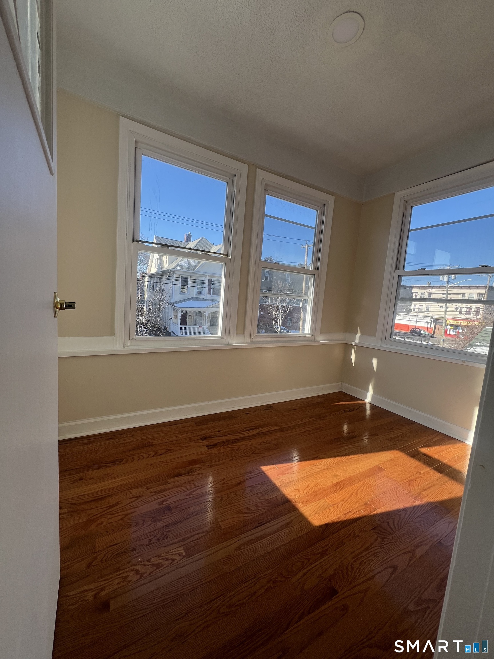 352 Wilmot Avenue, Unit 2 Bridgeport, CT 06607 - Photo 4 of 10