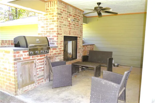 $264,900 | 134 Carl Circle, Pineville, LA 71360