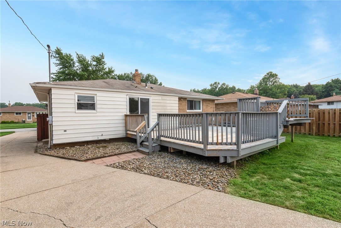 12212 Reno Drive Parma, OH 44130 - Photo 24 of 30