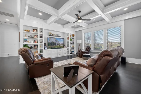 $549,500 | 6161 Hiawatha Road, Morristown, TN 37814