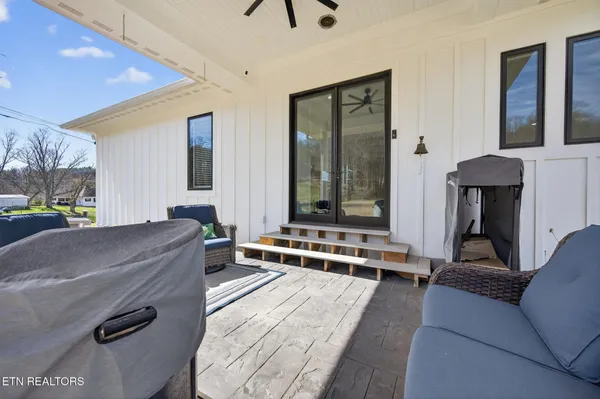 $549,500 | 6161 Hiawatha Road, Morristown, TN 37814