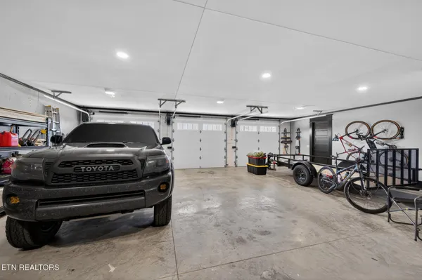 $549,500 | 6161 Hiawatha Road, Morristown, TN 37814