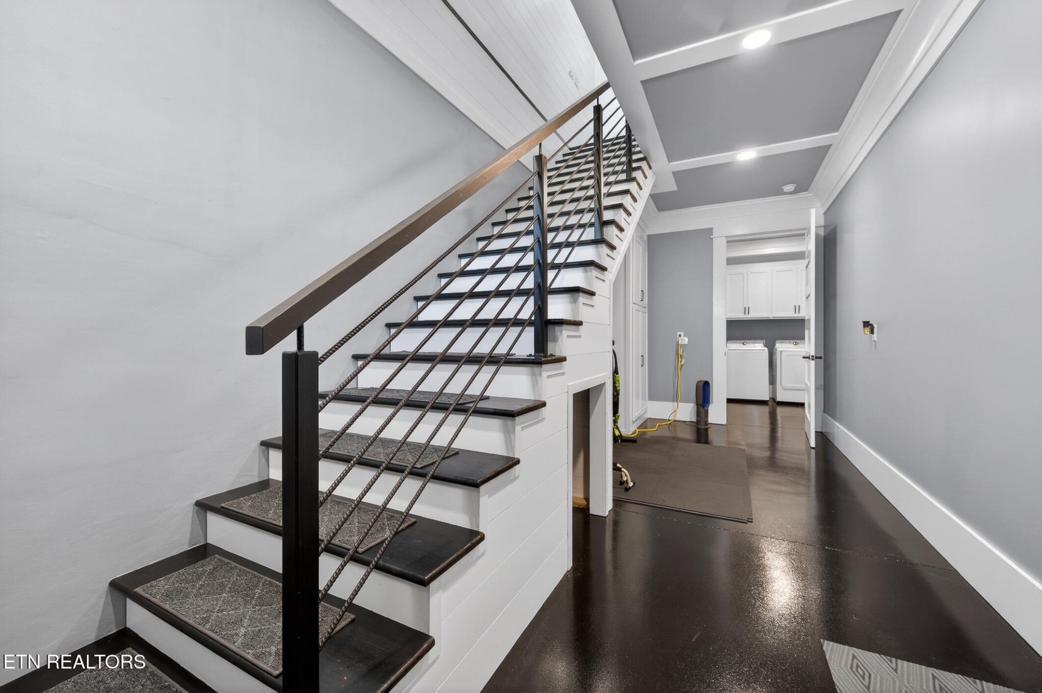 6161 Hiawatha Road Morristown, TN 37814 - Photo 9 of 48 a view of entryway and hall with wooden floor