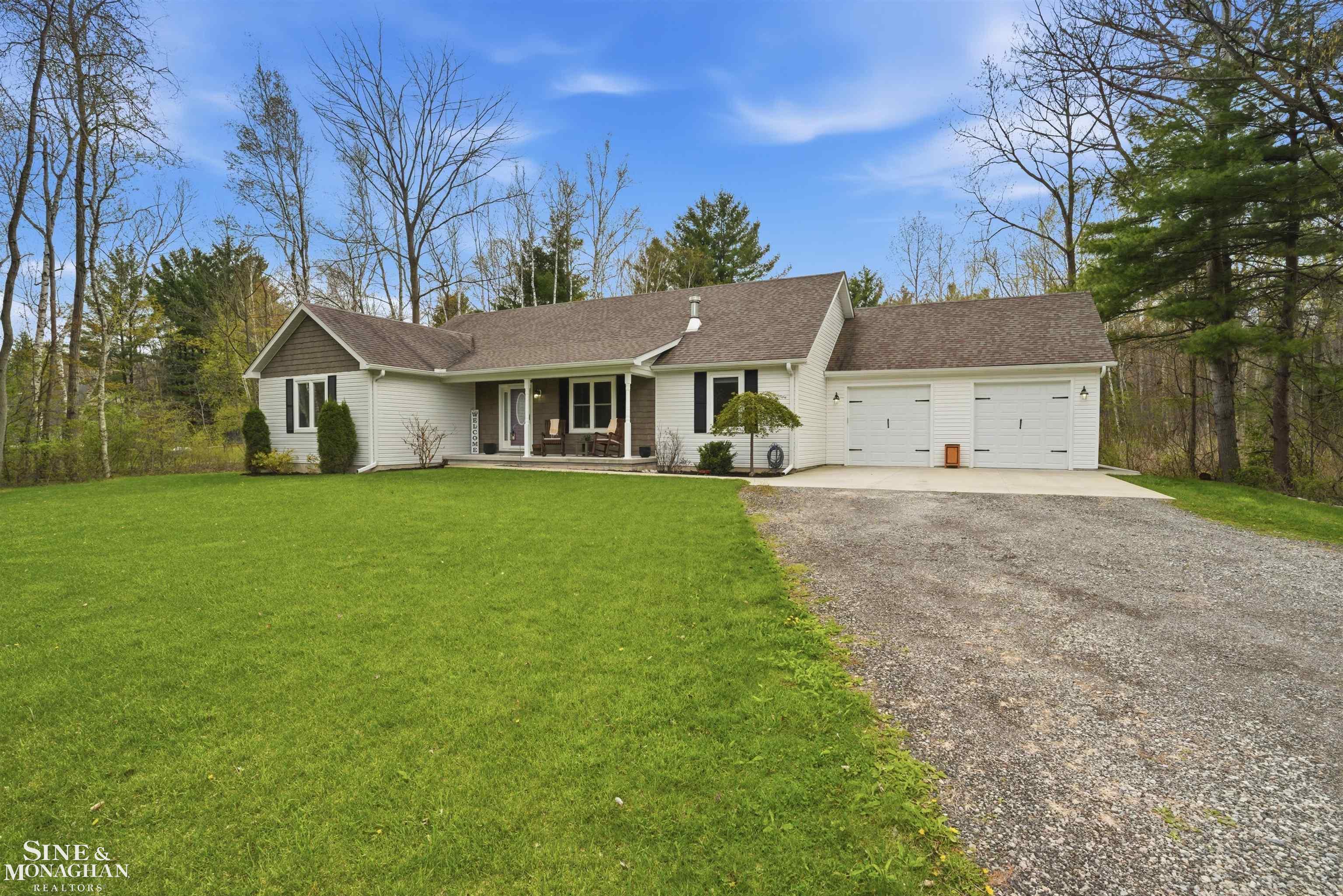 668 South Bartlett Road St. Clair, MI 48079 - Photo 6 of 53