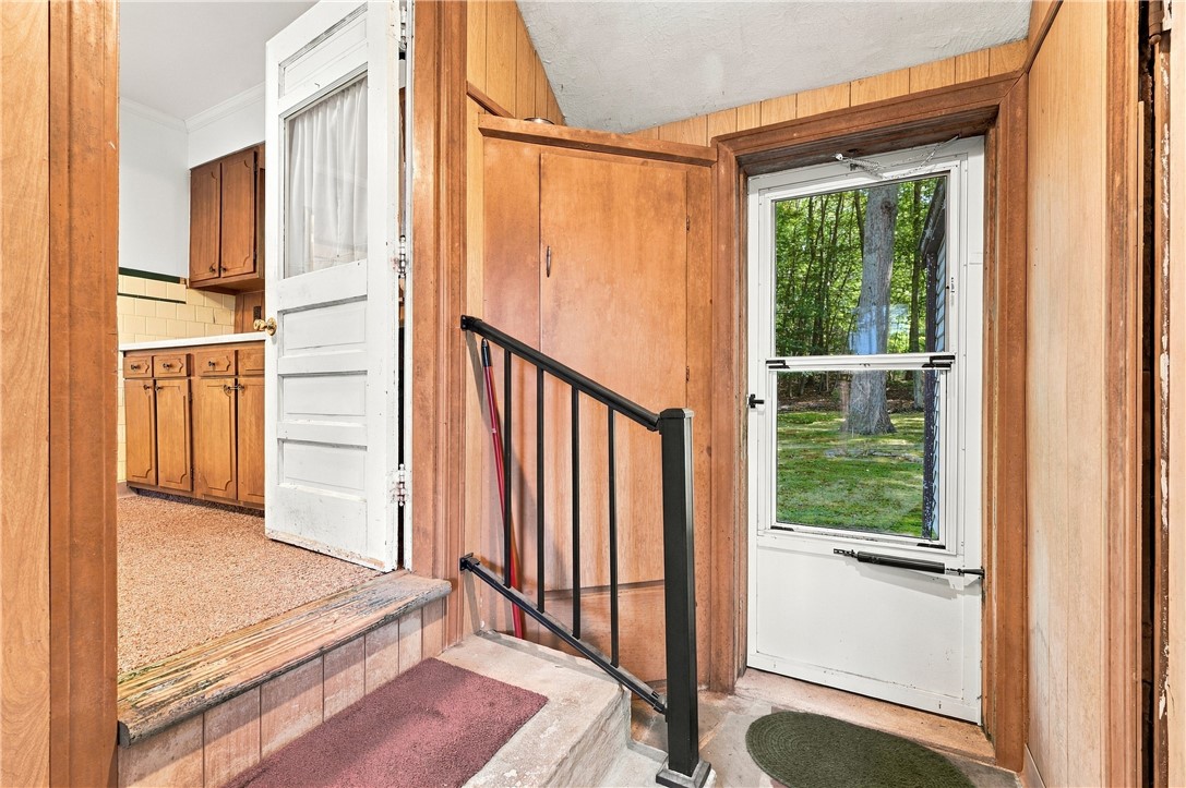 374 Reservoir Road Burrillville, RI 02859 - Photo 9 of 38 Gallery Image 9