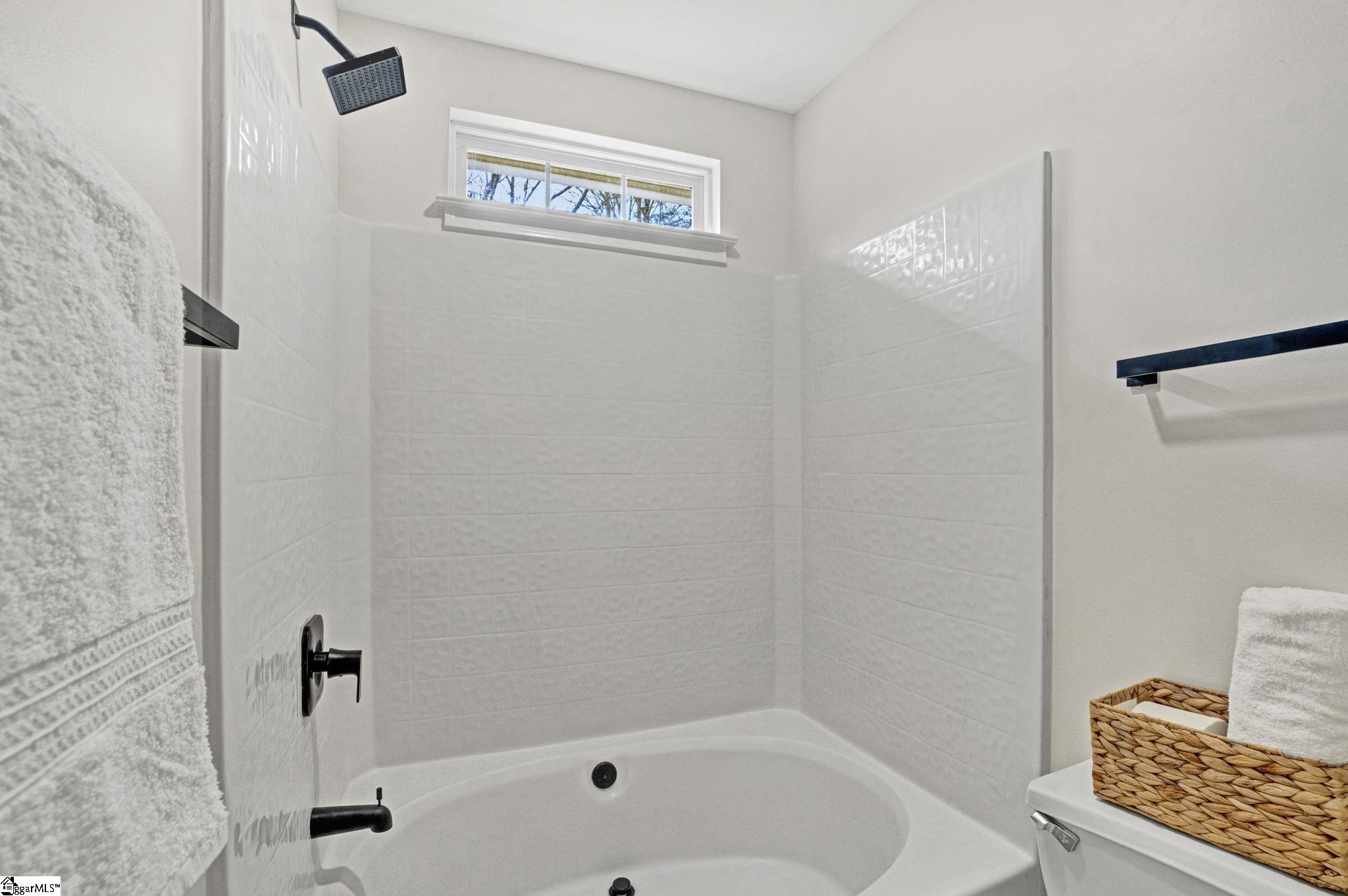 203 North Sandy Brook Way Simpsonville, SC 29680 - Photo 23 of 41