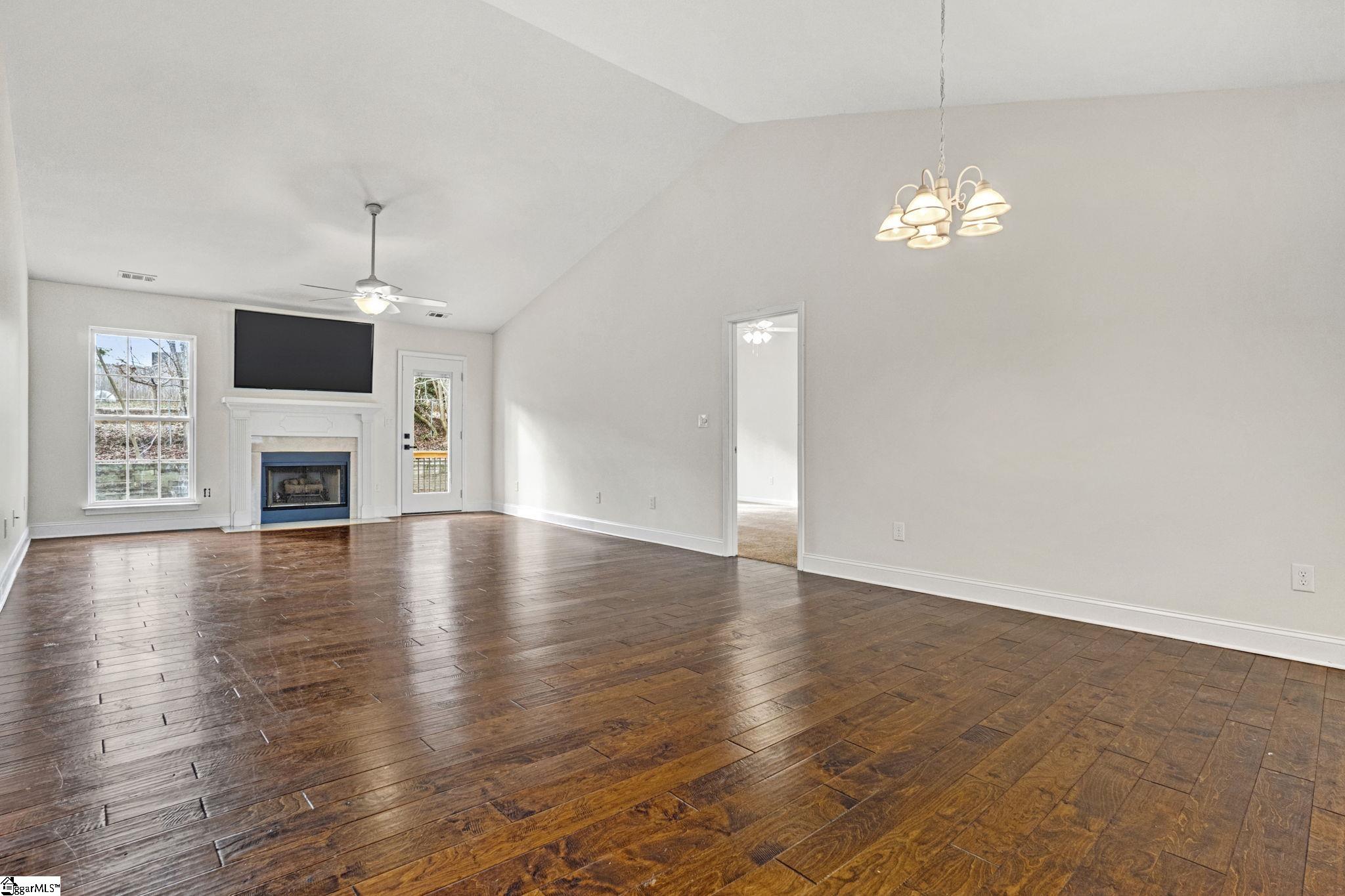 203 North Sandy Brook Way Simpsonville, SC 29680 - Photo 4 of 41