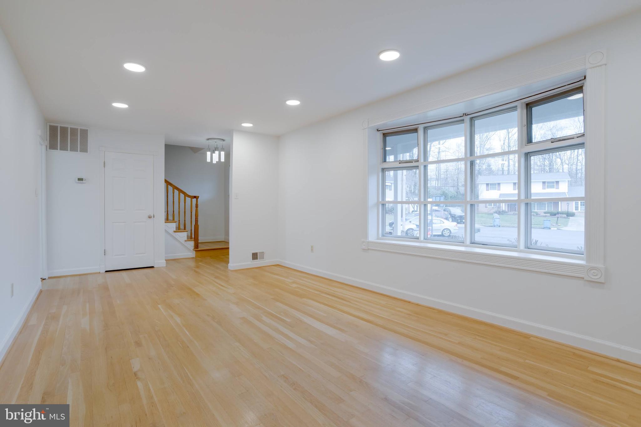 8122 Truro Court Springfield, VA 22152 - Photo 13 of 34