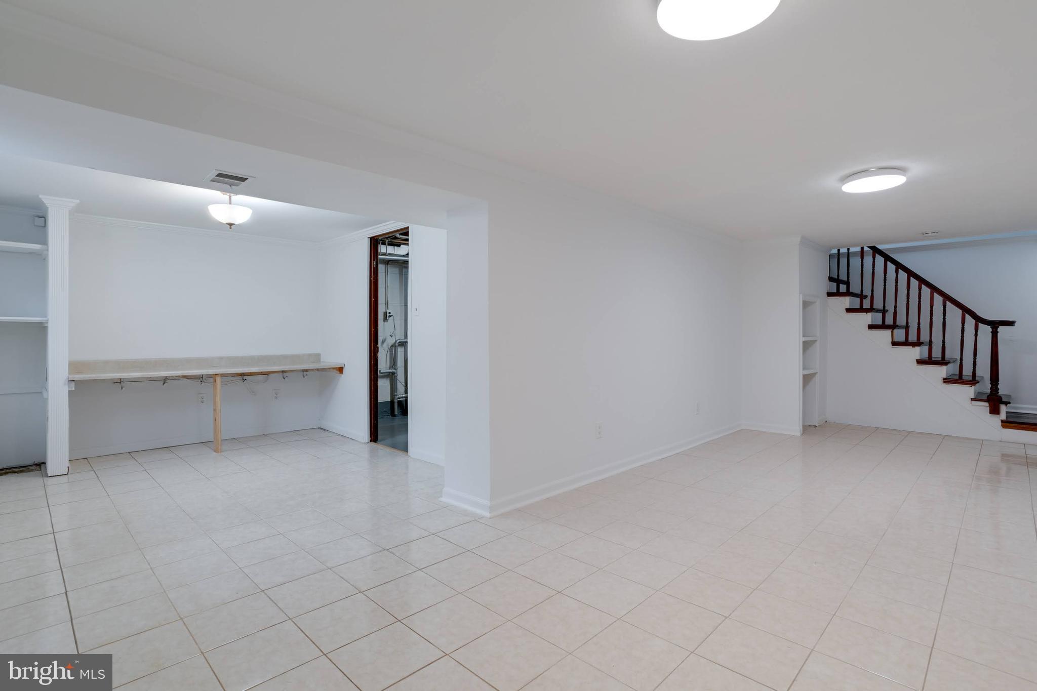 8122 Truro Court Springfield, VA 22152 - Photo 25 of 34