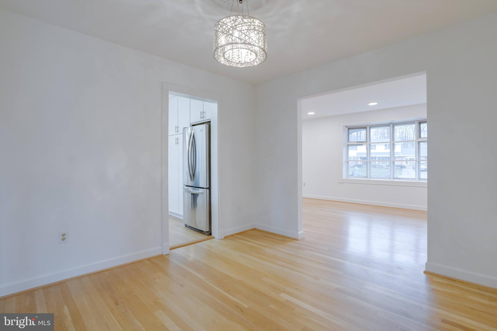 8122 Truro Court Springfield, VA 22152 - Photo 10 of 34