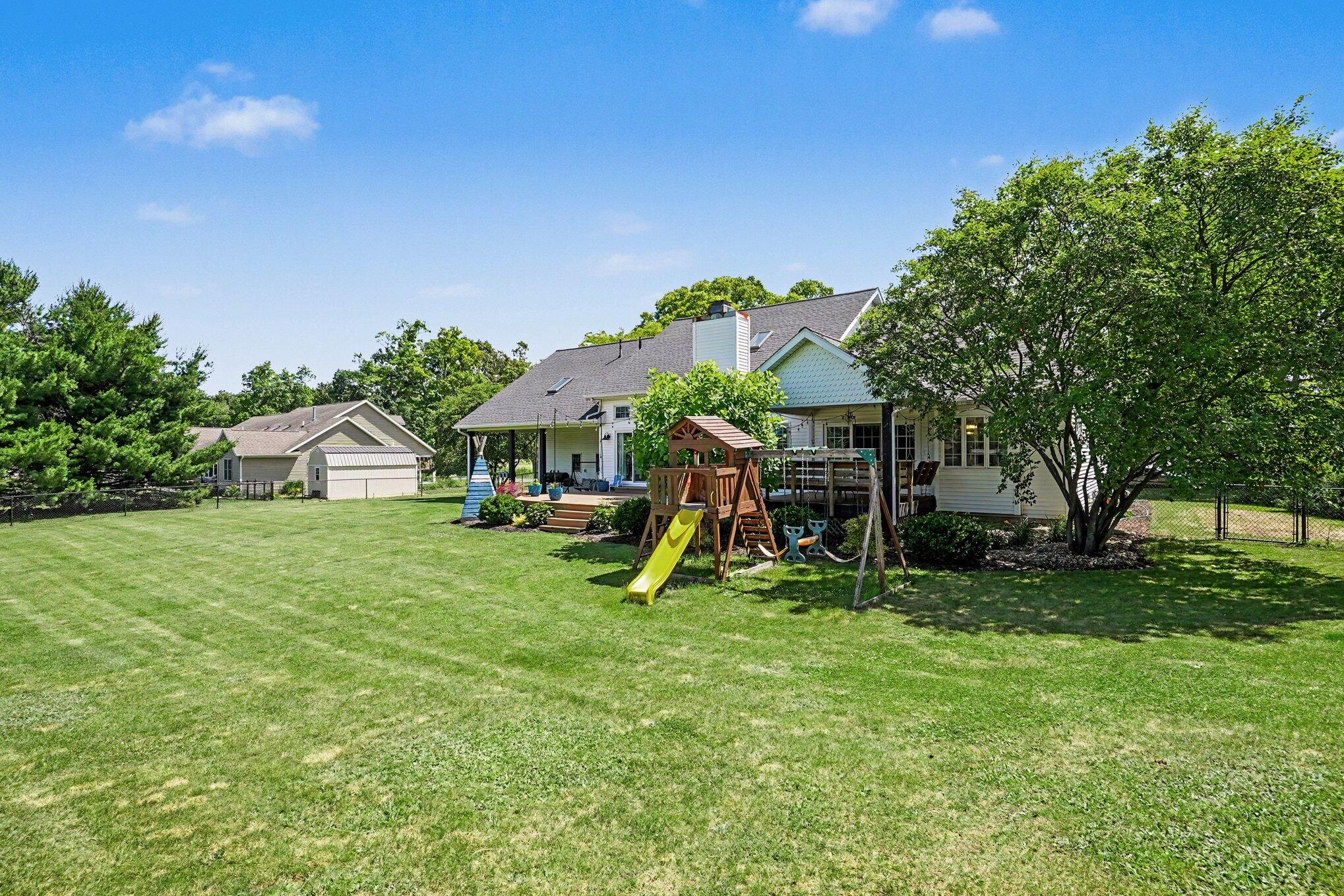 10464 Hankerd Road Pleasant Lake, MI 49272 - Photo 22 of 28 Yard